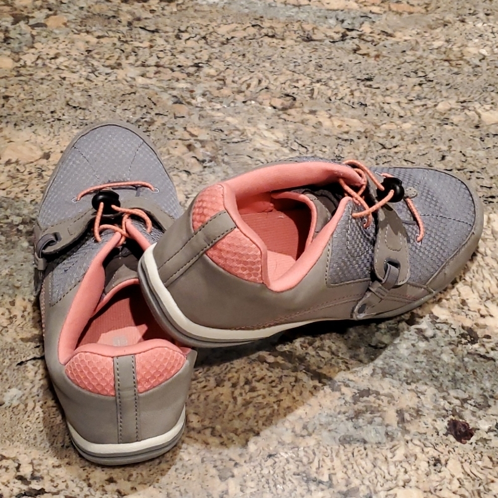 💞Clarks* Tennys - Picture 3 of 8